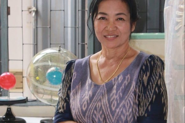 IVL-teacher-e1629710126770-600x400-1