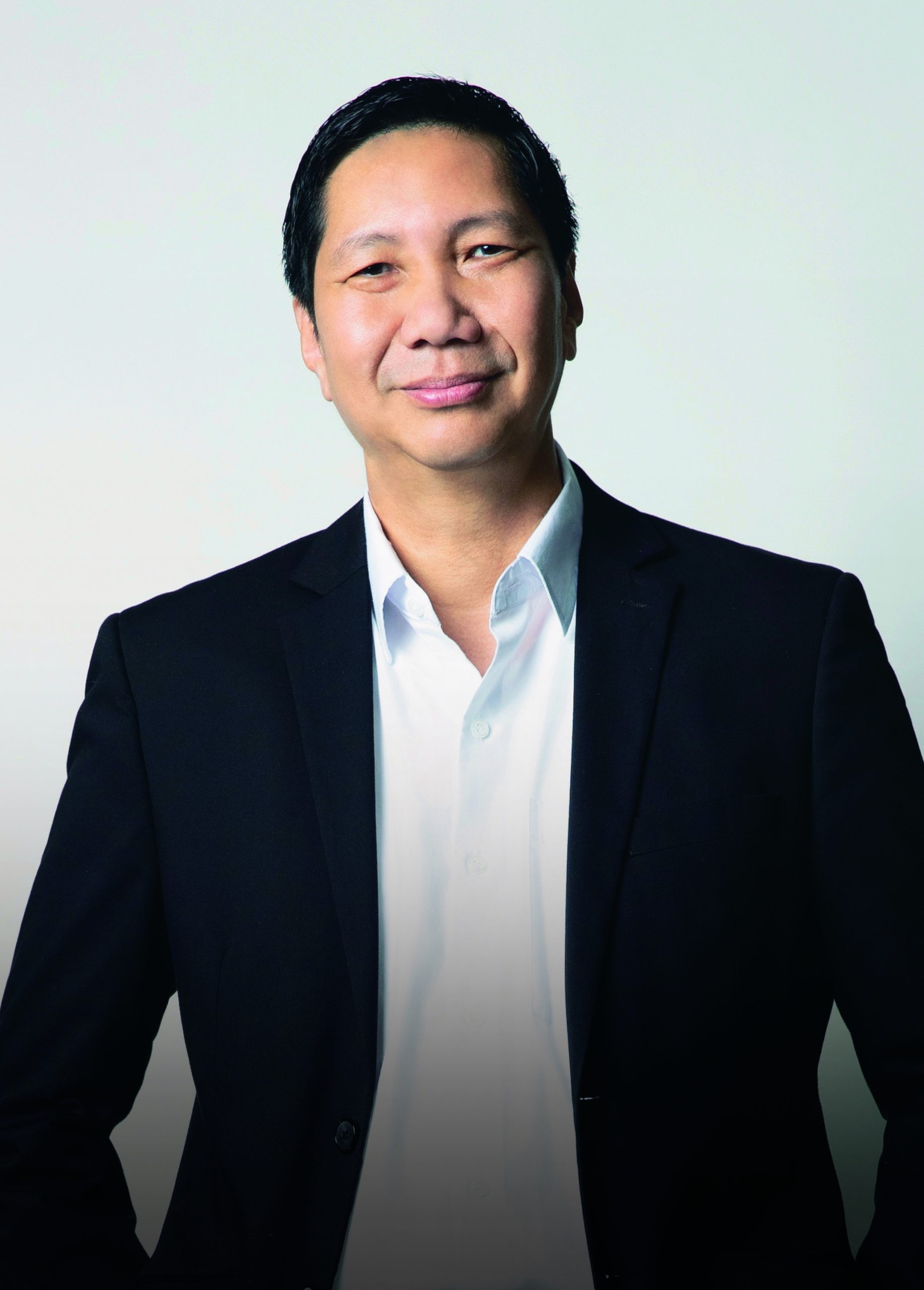 Asst.Prof. Dr. Rawin Rawiwong