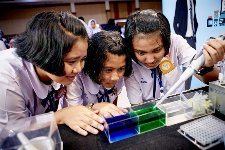 Enjoy Science Girls